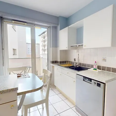 Chez Léa 1 Parking *