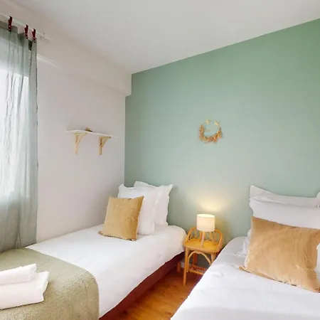 Chez Léa 1 Parking Apartman *