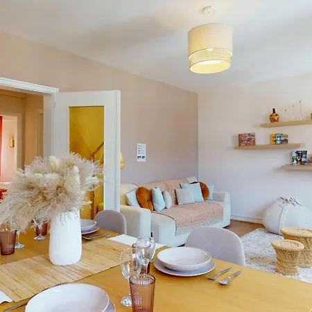 Апартаменты Chez Lea 1 Parking Кольмар