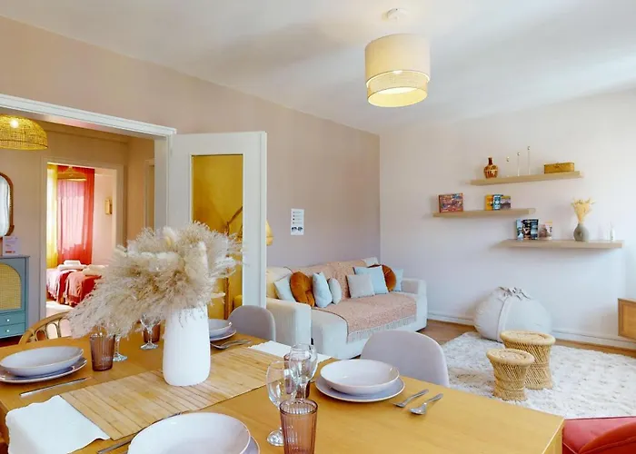 Апартаменты Chez Lea 1 Parking Кольмар