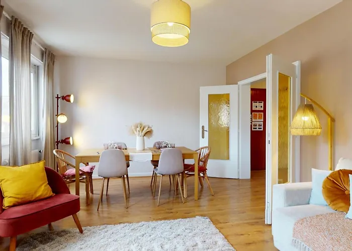 Chez Lea 1 Parking Кольмар