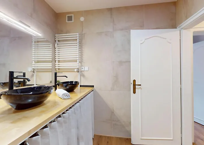 Chez Lea 1 Parking * Кольмар