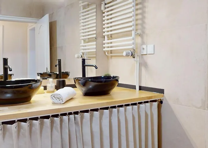 Chez Lea 1 Parking Кольмар